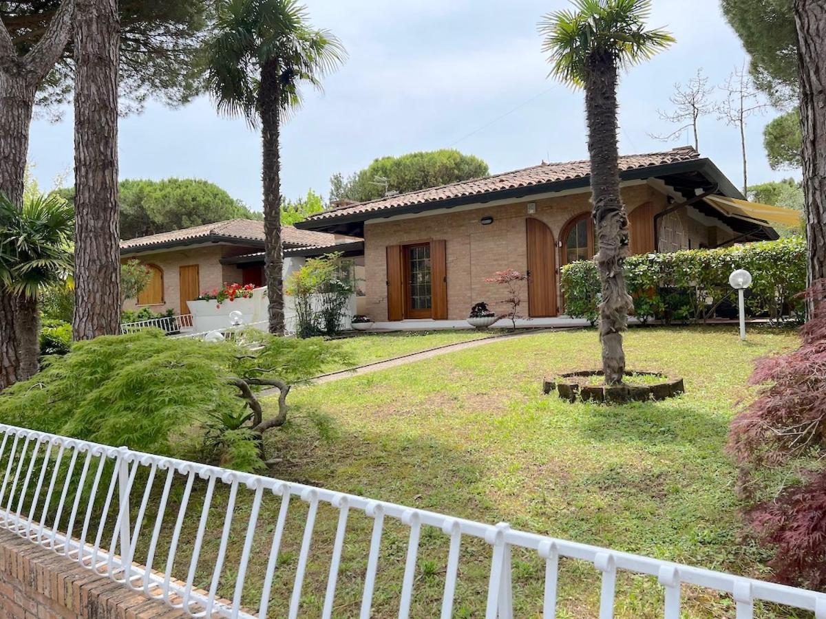Villa Palm Lignano Sabbiadoro Exterior photo